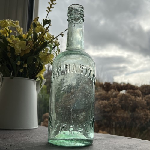 Antique glass p - glass, r