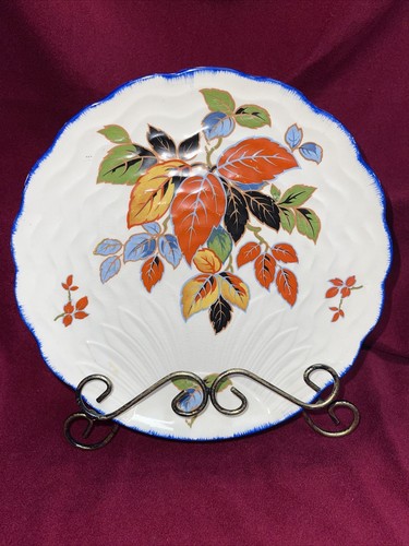 Coronet ware scalloped plate - ware,