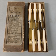 Walker & Hall Non-Stain Steel knife Set of 6 Boxed Sheffield Vintage -CP