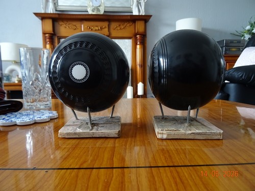 Crown green bowls - crown, pride