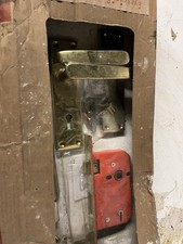 Door Lock Pack Set With Backplate Hinges 2 Keys Handles Latch & Screws