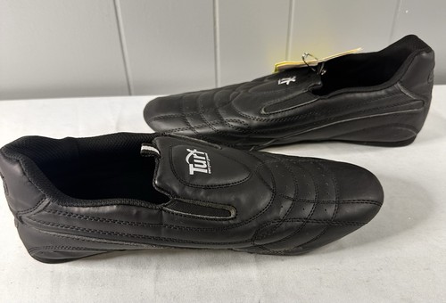 Cobra kai shoes actor - kai, gi