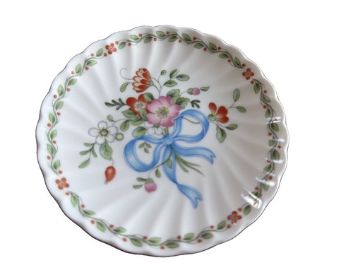 Wedgwood ribbon cascade - ribbon,