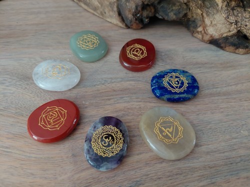 Chakra palm stones set - 7,
