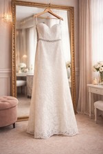 Wedding Dress Sample Never