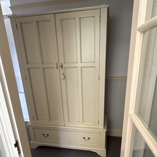 Laura ashley freestanding - laura,