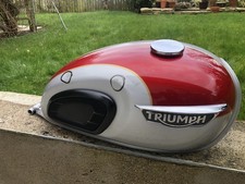 triumph bonneville t120 Fuel