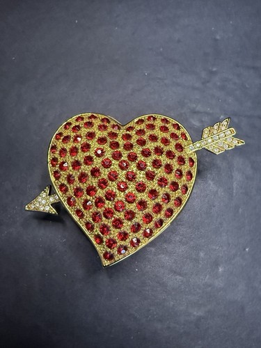 Red jeweled heart music - jeweled,