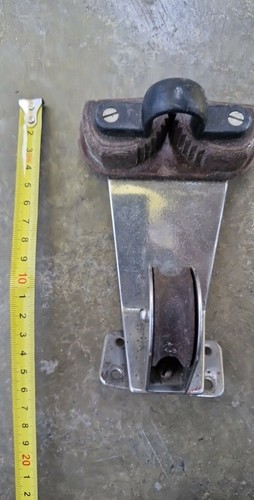 Tufnol block with - block, cam