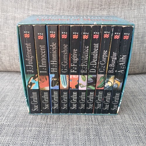 Sue grafton alphabet of - -,