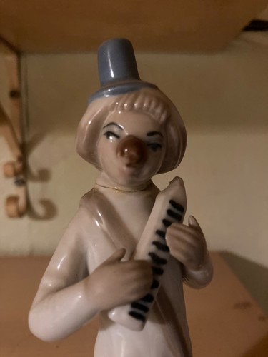 Porcelain casades figurine - porcelain,