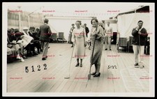 Bournemouth Pier c1930s Shuffleboard Game Holidaymakers RP Postcard