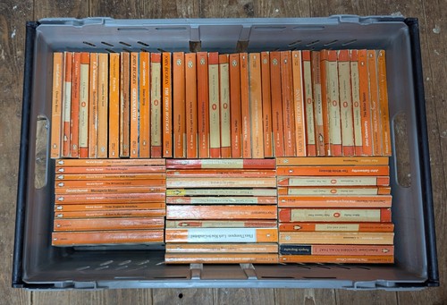 Penguin books job lot - 63,