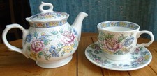 Sadler Victoria vintage 3/4 pint  teapot & china cup and saucer