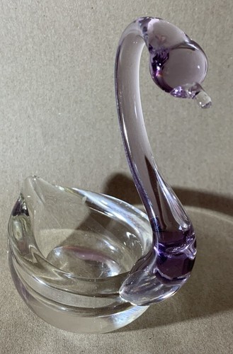 Vintage art glass swan - vintage,
