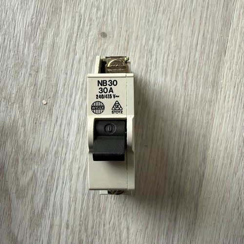 Wylex amp type m6 mcb - 2,