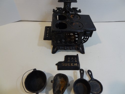 Vtg antique queen cast - antique, iron