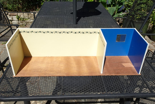 Vintage dolls house - dolls,