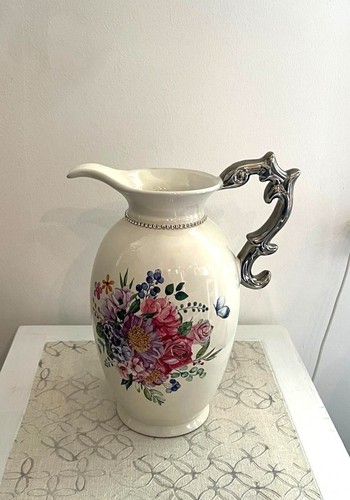 Vintage style white ceramic - white,
