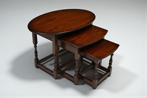Old charm oval - nest, tables
