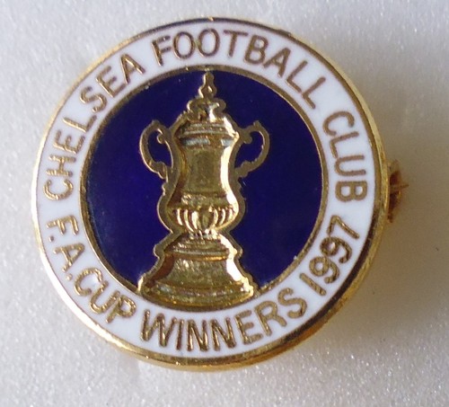 Chelsea football enamel pin - football,