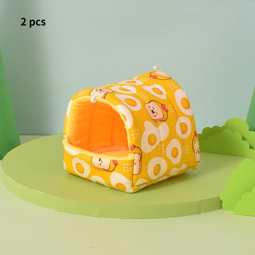 Winter guinea pig - guinea, nest