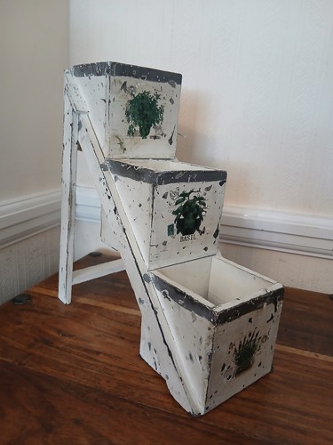 Vintage sly shabby chic - &,