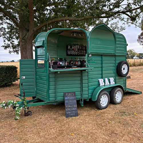 Green towable mobile - green,