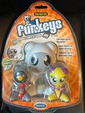 UB FUNKEYS Starter Kit Scratch & Twinx Figures USB Game by Radica - NEW & SEALED