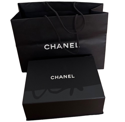 Chanel box with magnetic - box,