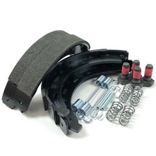 Handbrake shoes fitting kit - &,