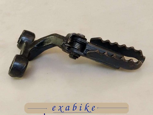 Front right footrest plate - front, for
