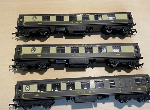 Hornby three pullman - three,