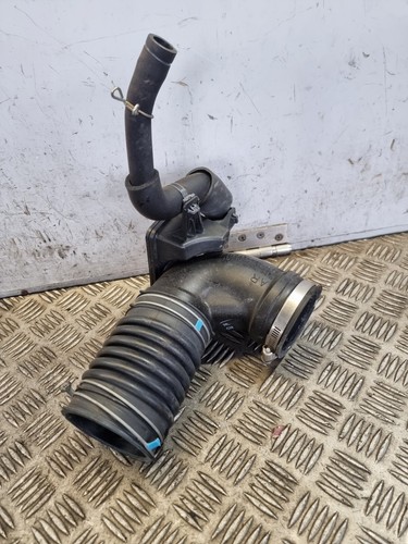 Lexus 300h air intake hose - air,