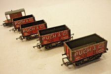 5 x HORNBY 00 gauge WAGONS -