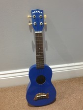 Makala Dolphin 4-String Ukulele Blue  - No Bag