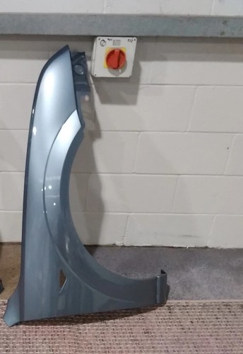 Ford mondeo painted wing - mondeo, o/s