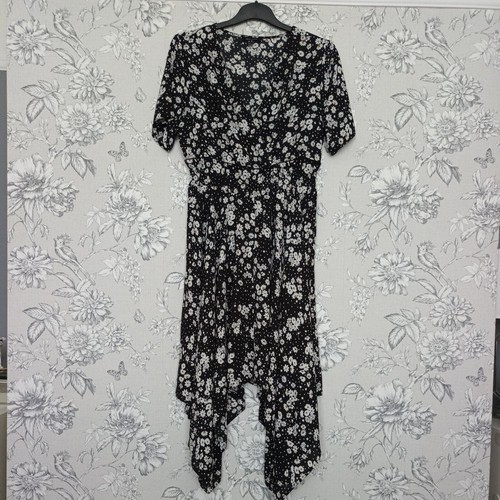 Ladies new look flower print - new,