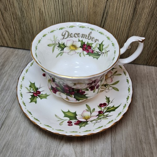 Royal albert fine bone china - royal,