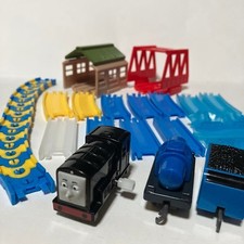 Capsule Plarail Thomas Set