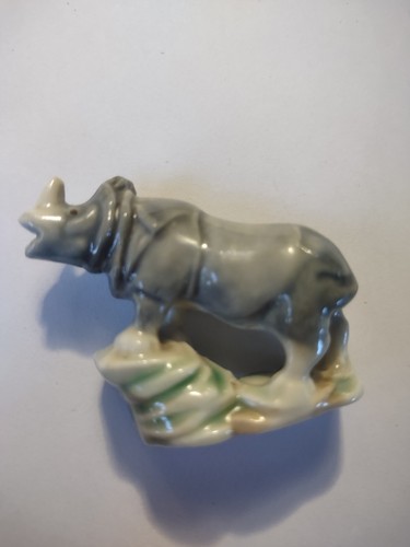 Wade figurine rhinoceros - wade,