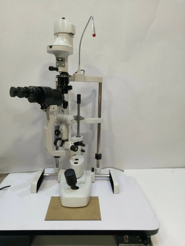 Slit lamp ophthalmology - slit,