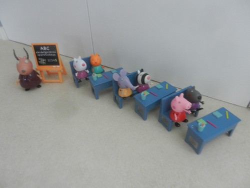 Peppa pig classroom - peppa, madam