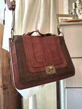 Vintage PIED A TERRE Real LEATHER Tan Brown Preppy Crossbody Bag Satchel