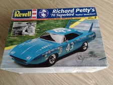 Revell Richard Petty's '70 Superbird "Replica" Street/Racer 1/24 Model Kit