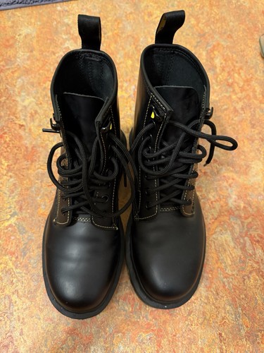 Authentic martens women s - dr.,