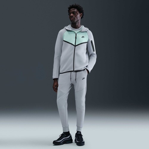 Wolf grey tech fleece - grey,