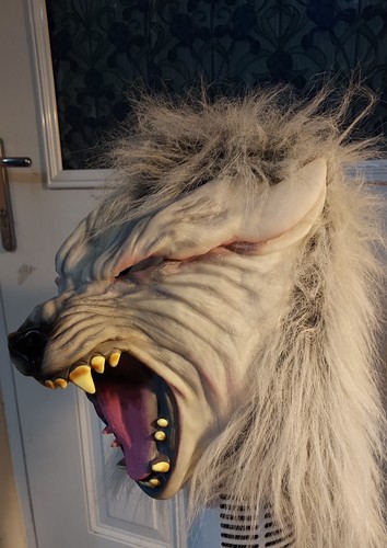 Scary werewolf mask grey latex - grey,
