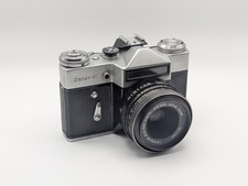 Zenit-E 35mm SLR Camera Carl