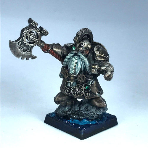 Dwarf commander character - dwarf,